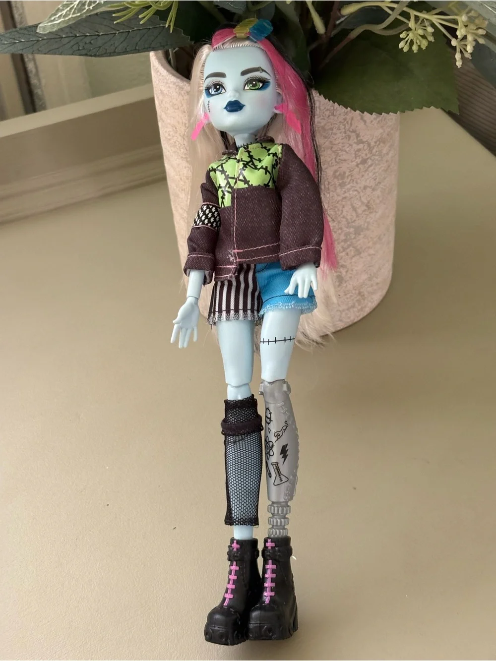 Monster High G3 Core Refresh Frankie Stein doll